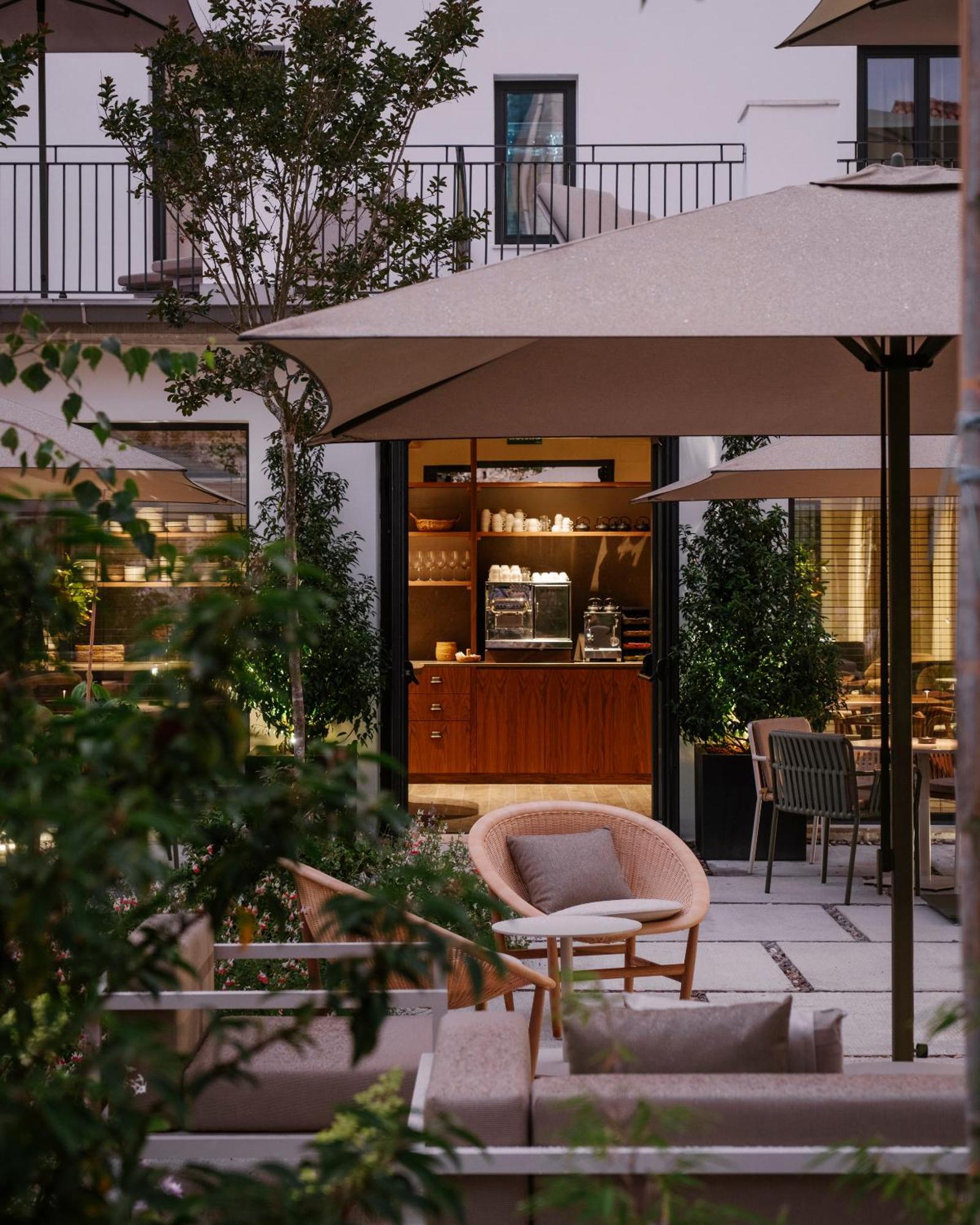 Hotel Rhin Garden Santander Esterno foto